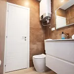 Titi דירה *
